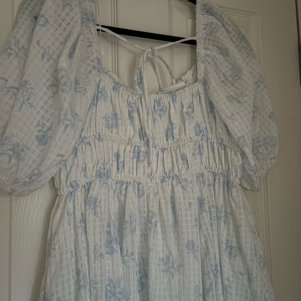 Floral Midi Floral Dress - Picture 3 of 5
